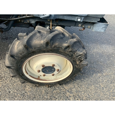 ISEKI トラクター TA215F