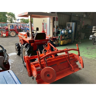 KUBOTA トラクター L1-215