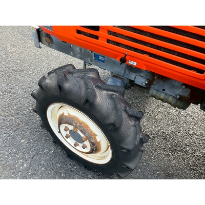 KUBOTA トラクター L1-215D