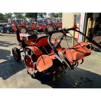 KUBOTA トラクター B7001D
