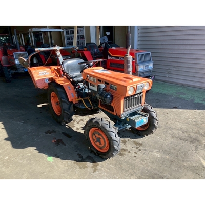 KUBOTA トラクター B7001D