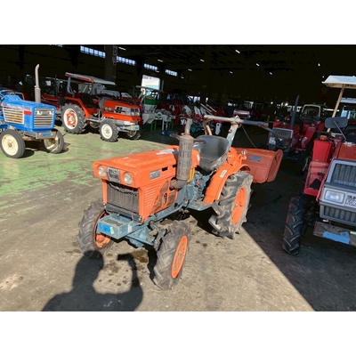 KUBOTA トラクター B7001D