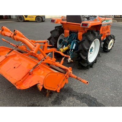 KUBOTA トラクター L1-20