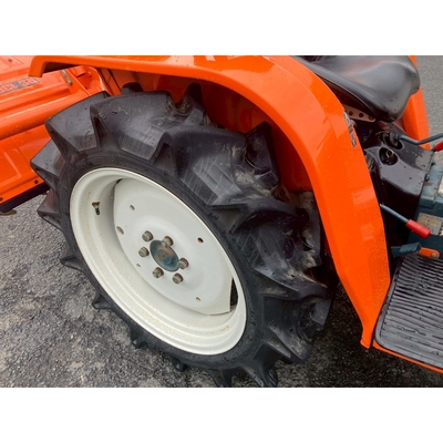 KUBOTA トラクター  B1600D
