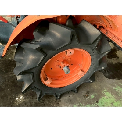 KUBOTA トラクター B7001