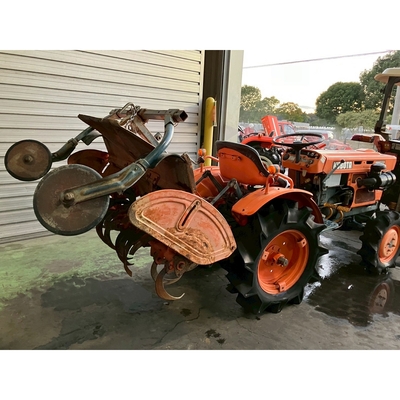 KUBOTA トラクター B7001