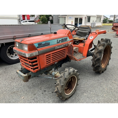KUBOTA トラクター L1-205D