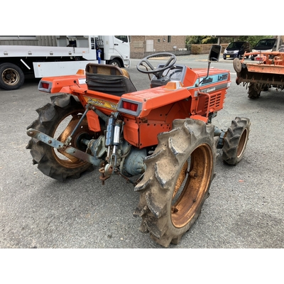 KUBOTA トラクター L1-205D