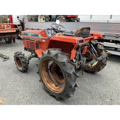 KUBOTA トラクター L1-205D