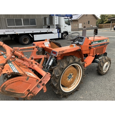 KUBOTA トラクター L1-18D
