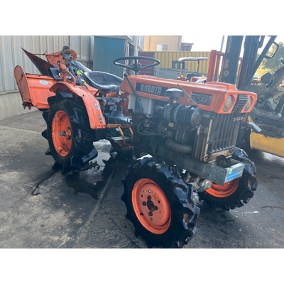 KUBOTA トラクター B7000D