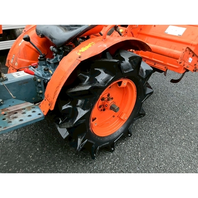 KUBOTA トラクター B7001D