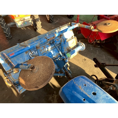 ISEKI トラクター TS1610F