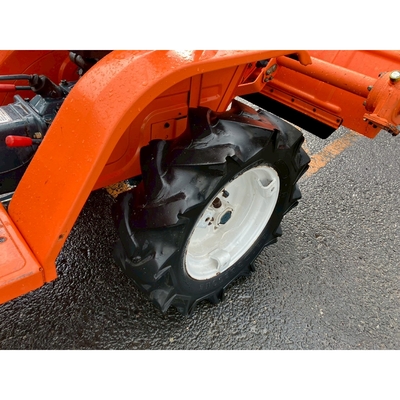 KUBOTA トラクター B1200D