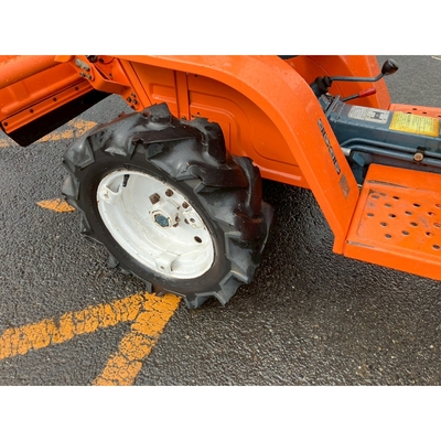 KUBOTA トラクター B1200D