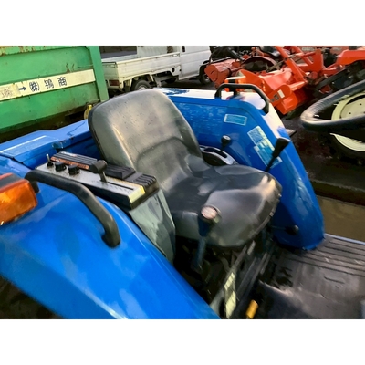 ISEKI トラクター TA227F