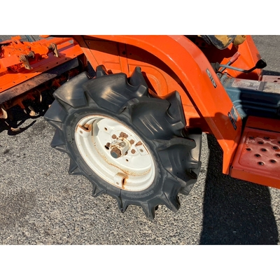 KUBOTA トラクター B1400D