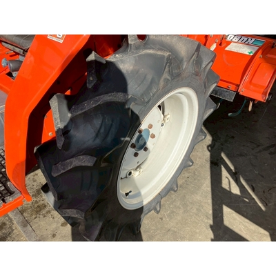 KUBOTA トラクター L1-245D