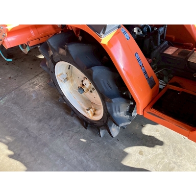 KUBOTA トラクター B1502 