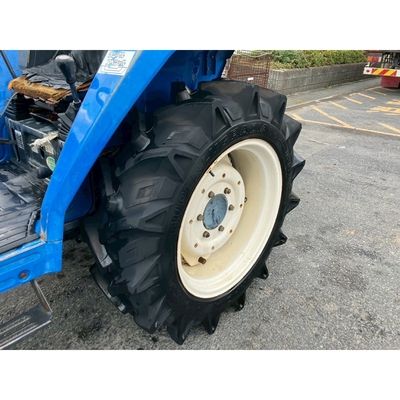 ISEKI トラクター TA247F