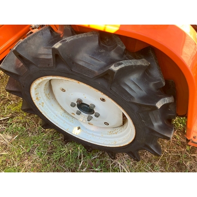 KUBOTA トラクター B1600