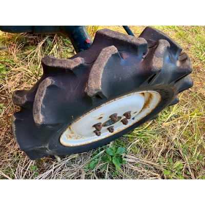 KUBOTA トラクター B1600