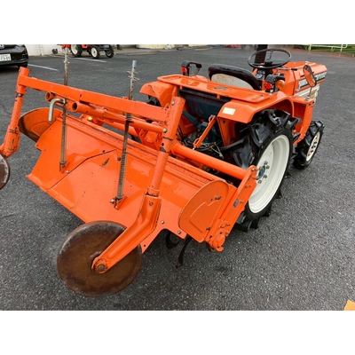 KUBOTA トラクター  B1702D