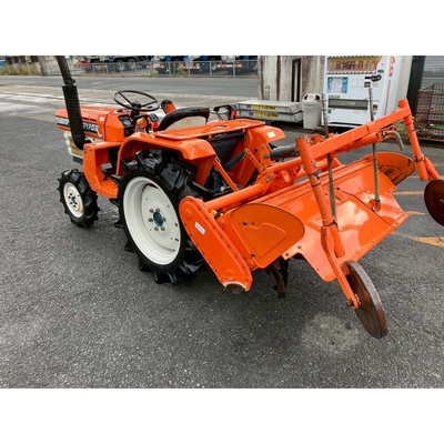 KUBOTA トラクター  B1702D
