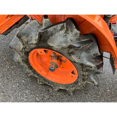 KUBOTA トラクター B5000D