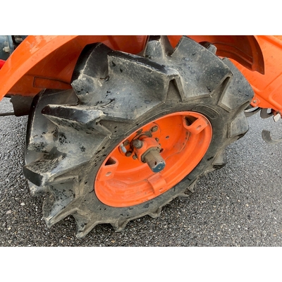 KUBOTA トラクター B5000D