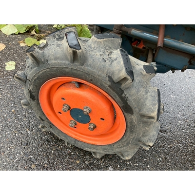 KUBOTA トラクター B5000D