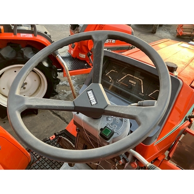 KUBOTA トラクター L1-205D