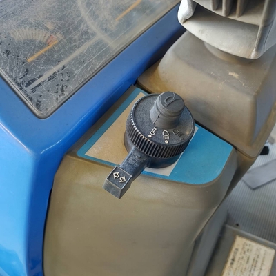 ISEKI トラクター THS16