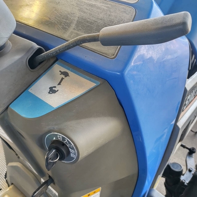 ISEKI トラクター THS16