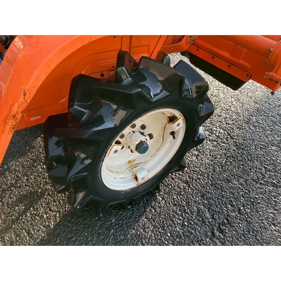 KUBOTA トラクター B1200D