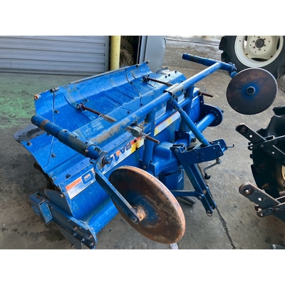 ISEKI トラクター TU220F