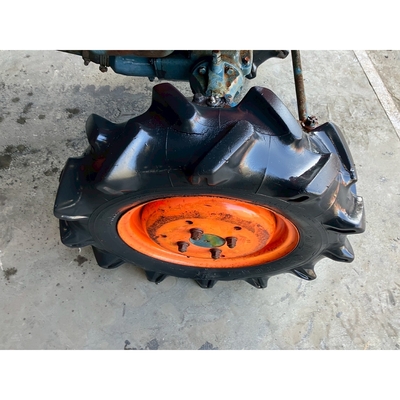 KUBOTA トラクター B7001