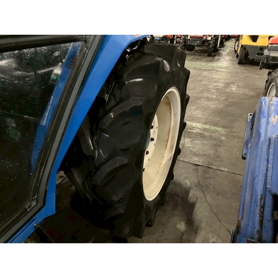 ISEKI トラクター TA317F