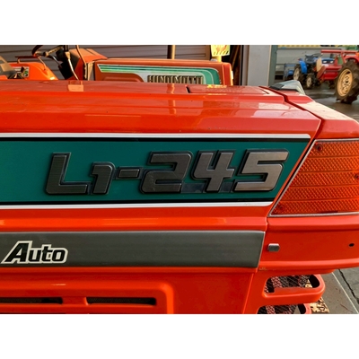 KUBOTA トラクター L1-245D