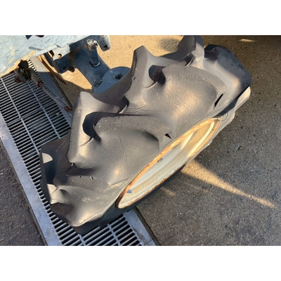 ISEKI トラクター TU175