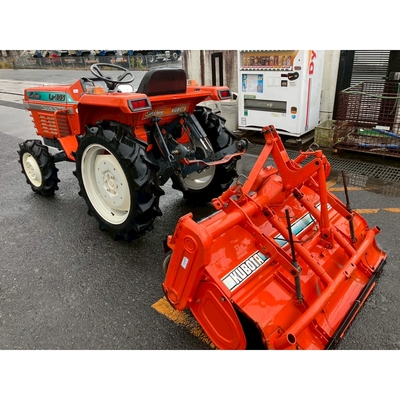 KUBOTA トラクター L1-205D