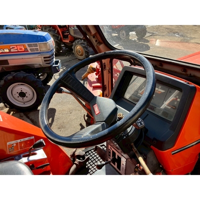 KUBOTA トラクター L1-215D