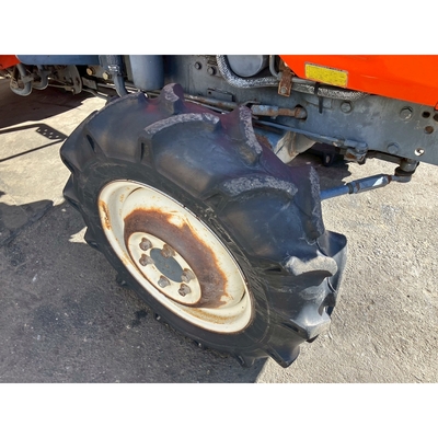 KUBOTA トラクター L1-215D