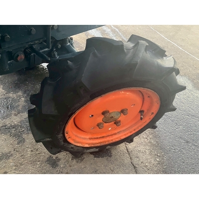 KUBOTA トラクター B6000D