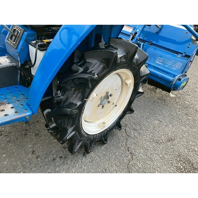 ISEKI トラクター TU1500