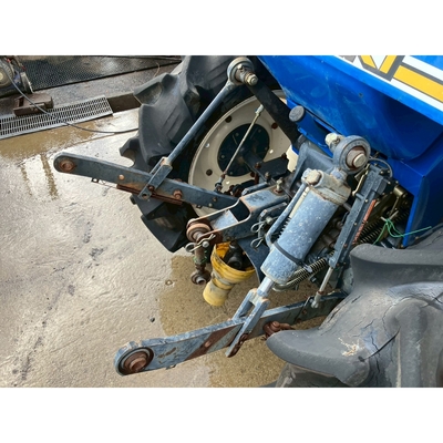 ISEKI トラクター TU205F