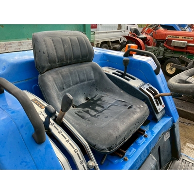 ISEKI トラクター TU205F