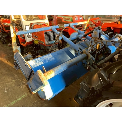ISEKI トラクター TK33F