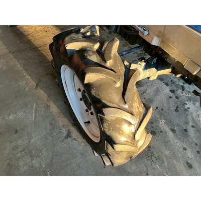 ISEKI トラクター TK33F