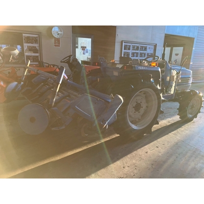 ISEKI トラクター TK33F